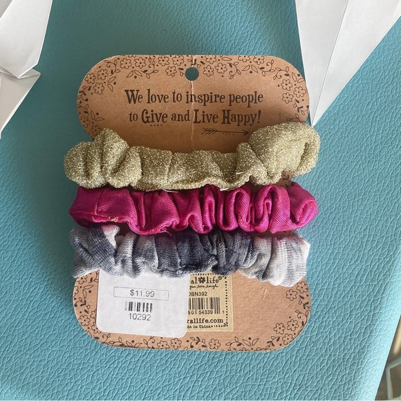 NWT Natural Life Scrunchies Set - Picture 2 of 2